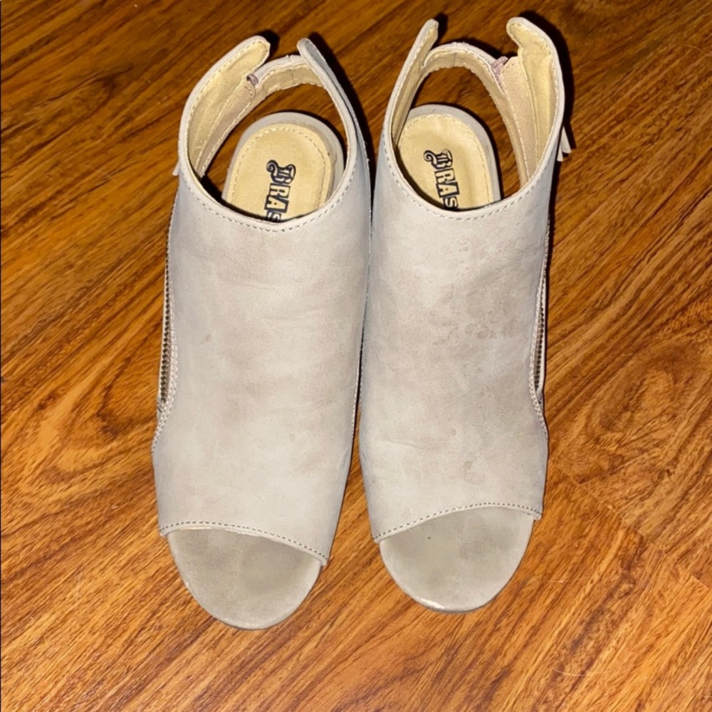 open toed wedges